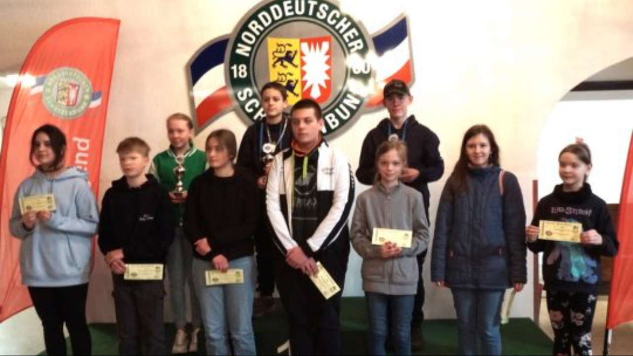 Die zehn besten Schützen erhielten alle Geldpreise oder Geschenke