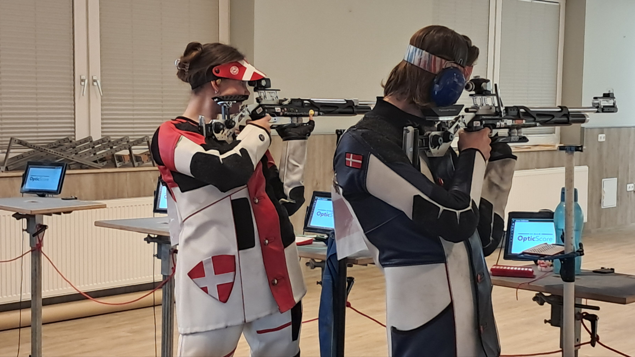 Betina Petersen im dänischen Stechen gegen Jonas Andersen