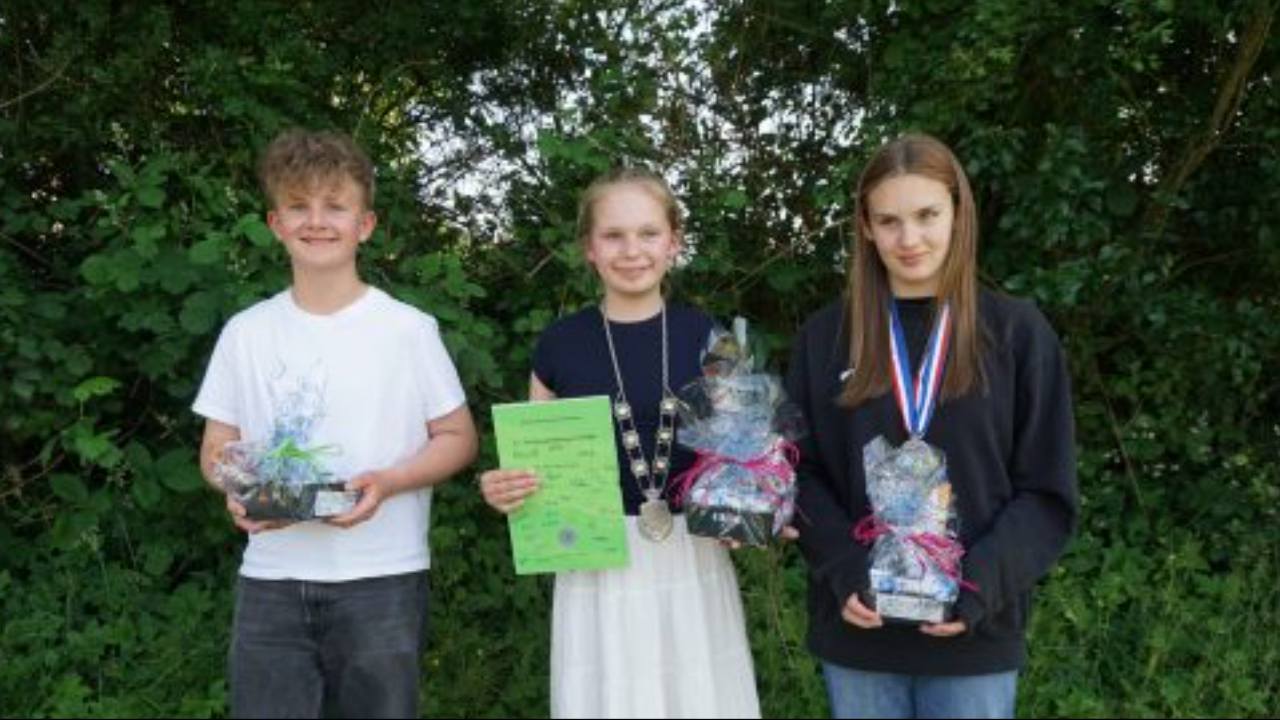 v.l.: Anton Poggensee, Gotje Janshen und Laura Willmann